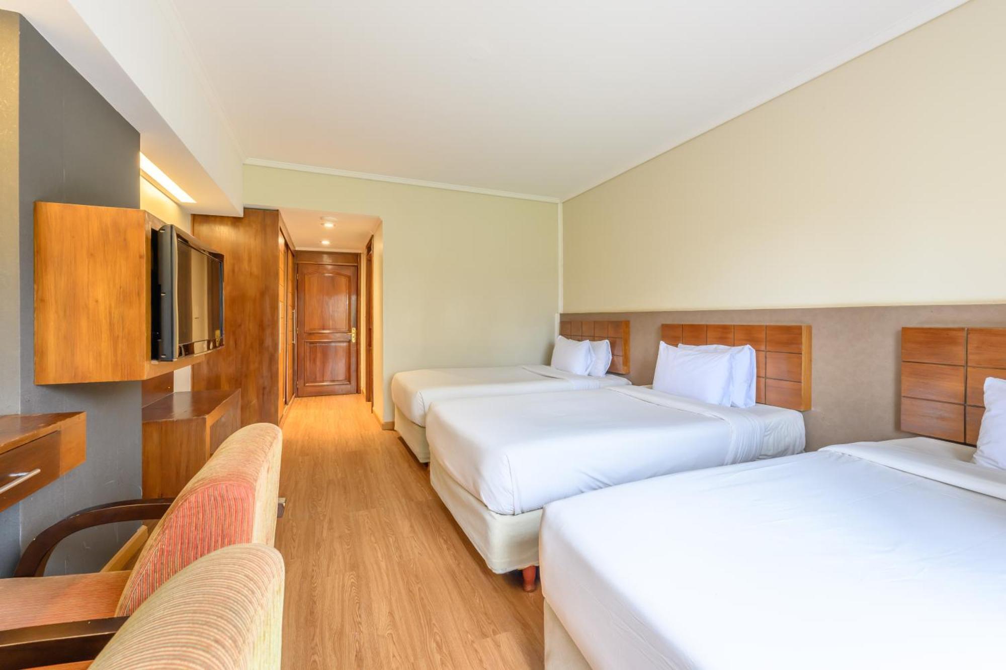 엑스 호텔 카타라타스 푸에르토이과수 외부 사진 A room at the hotel