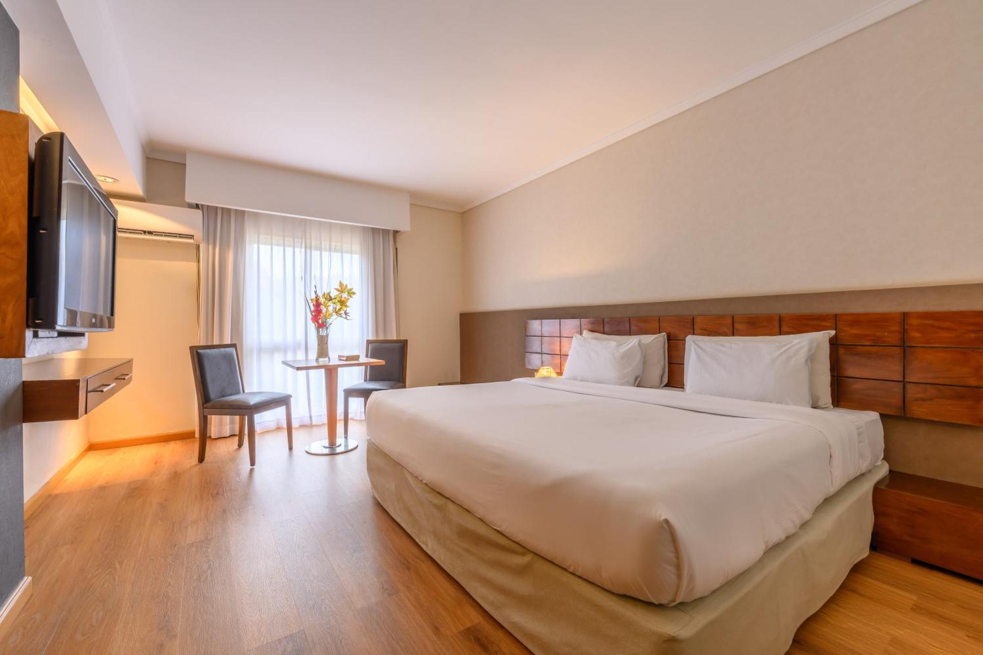 엑스 호텔 카타라타스 푸에르토이과수 외부 사진 A room at the hotel