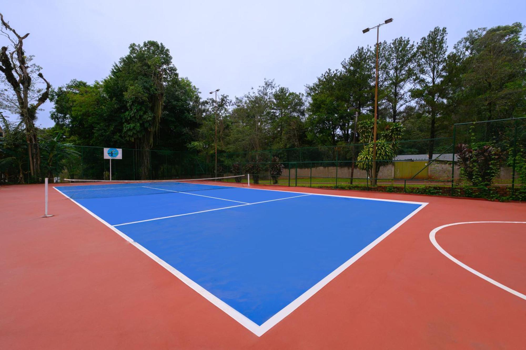 엑스 호텔 카타라타스 푸에르토이과수 외부 사진 Tennis court